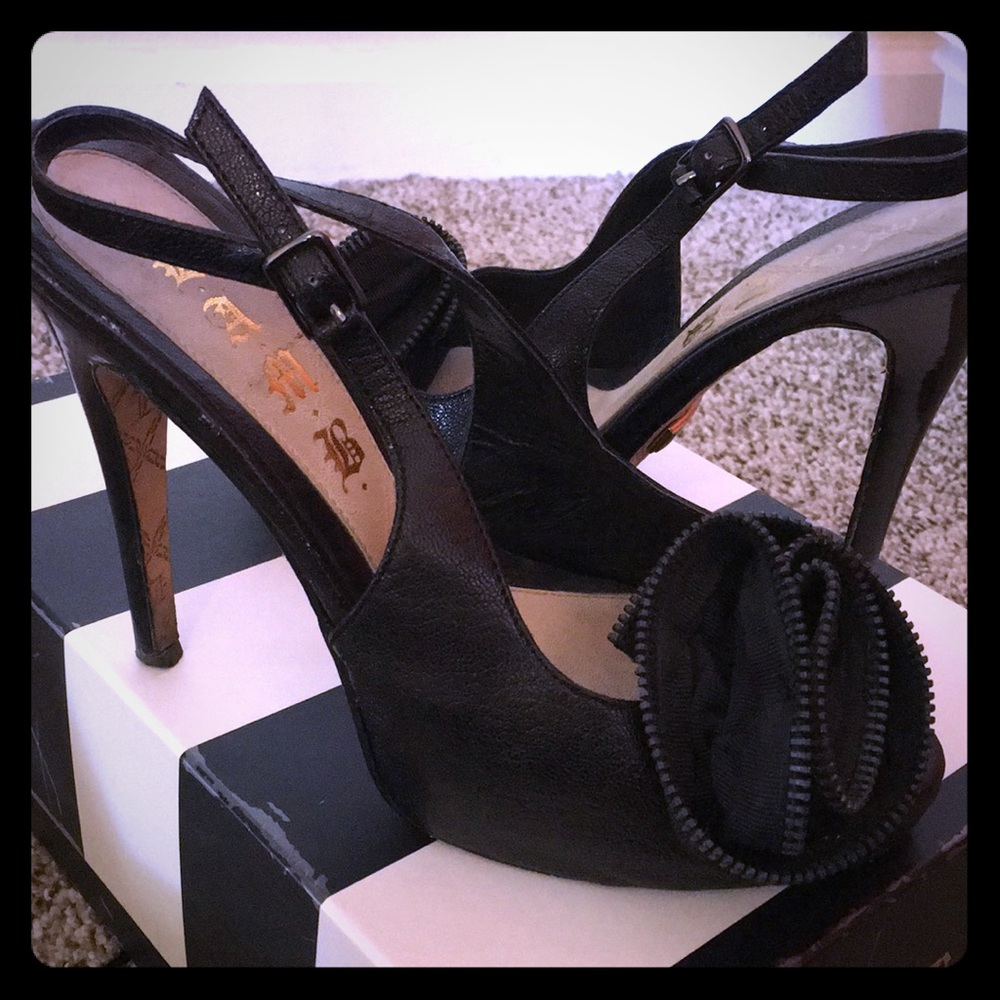 L.A.M.B Sexy Slingback’s